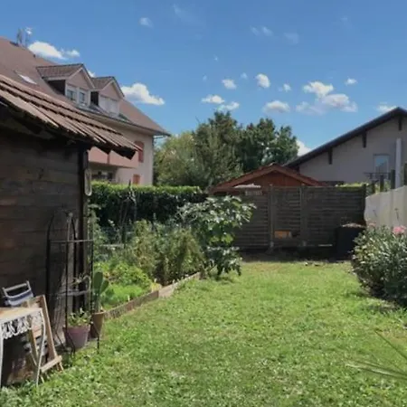 Charmante Maison De Village à 50m De La Casa de Férias